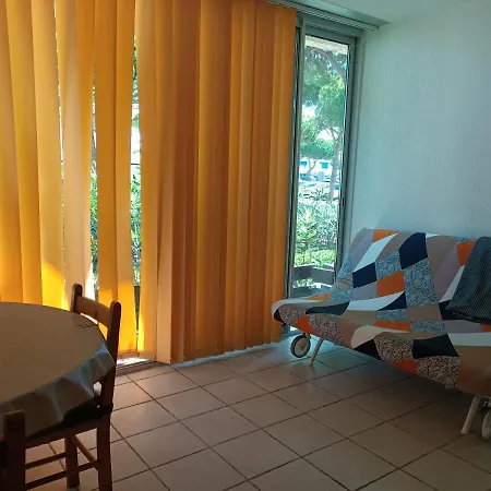 Avec Loggia Entre Port, Et Piscine Apartamento